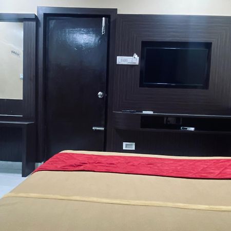 Gsr Residency Otel Kanchipuram Dış mekan fotoğraf