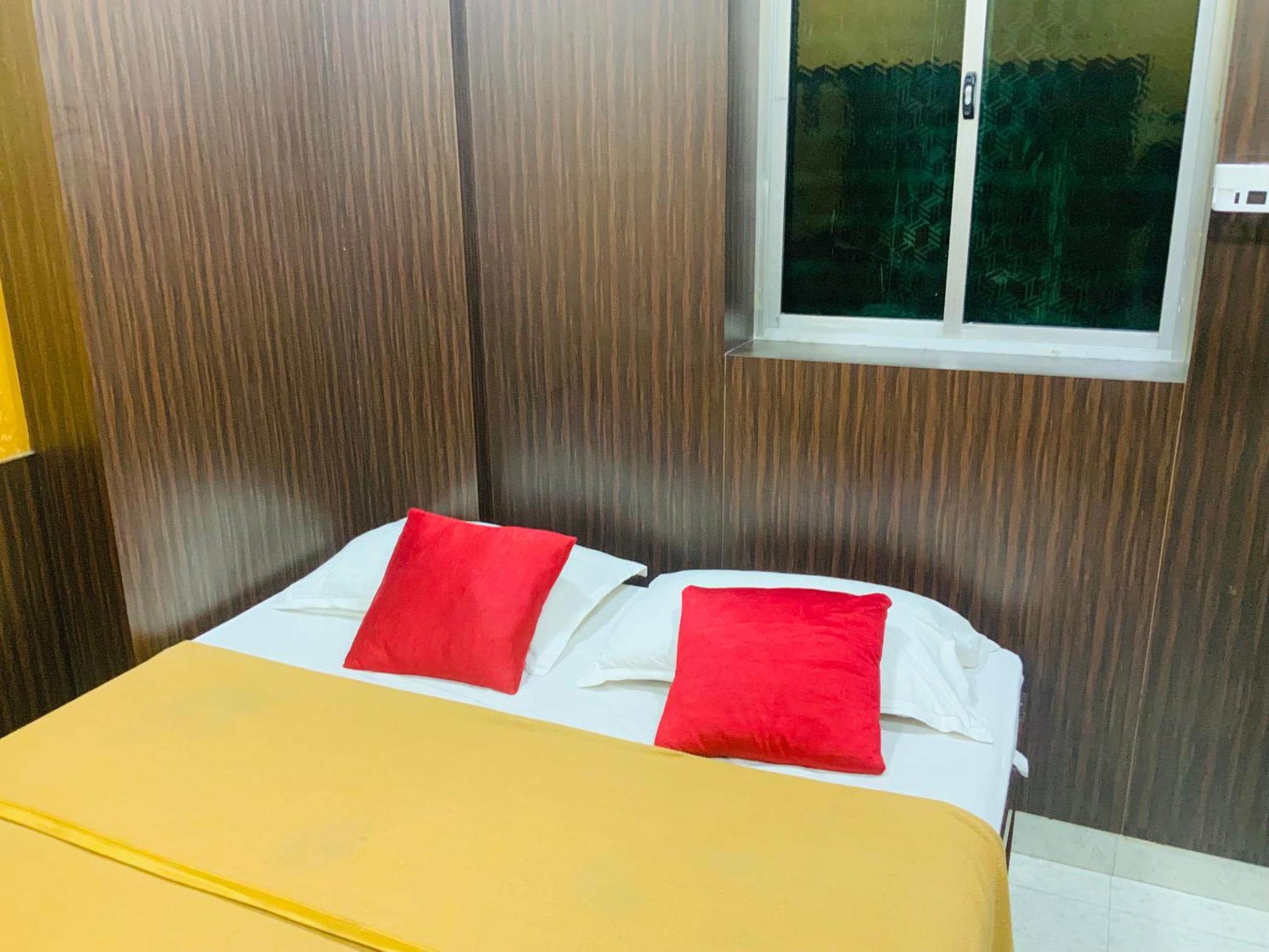 Gsr Residency Otel Kanchipuram Dış mekan fotoğraf