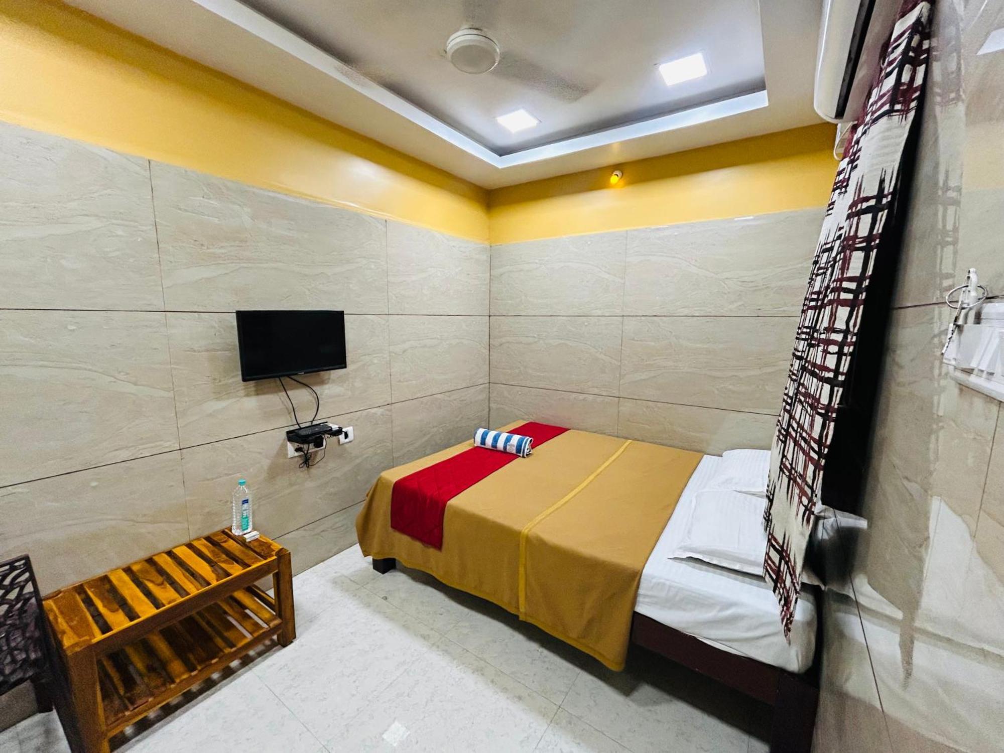 Gsr Residency Otel Kanchipuram Dış mekan fotoğraf